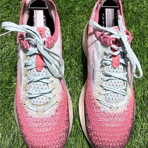 Brooks Levitate 2  Pink Women’s Sneakers